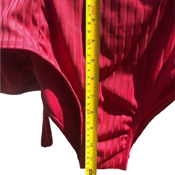 Xhiliration 2 piece high waisted 1960s bathing suit style - Picture 6 of 13